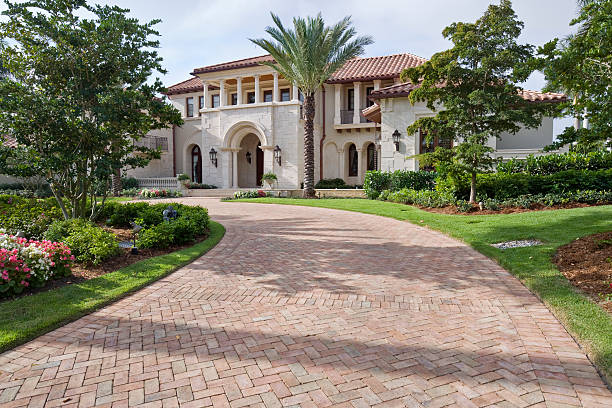 Reasons to Select Us for Your Driveway Paving Requirements in Elmendorf, TX